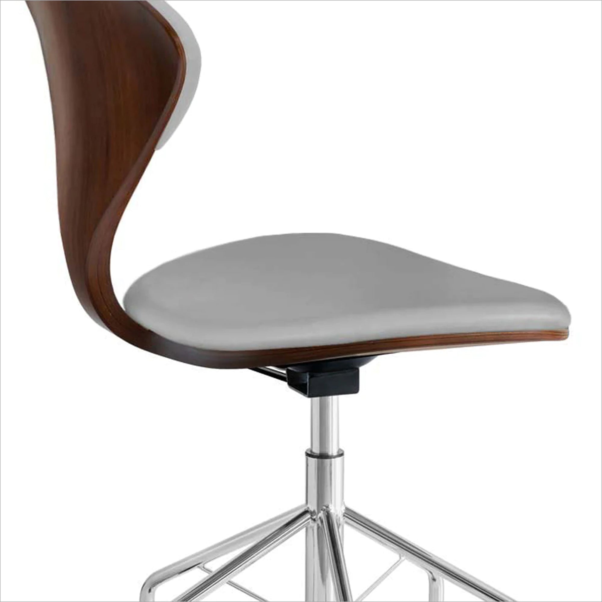 Cherner Swivel Base Chair with Seat and Back Pads