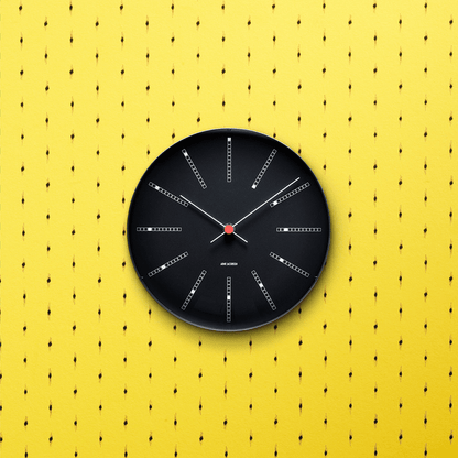 Arne Jacobsen Bankers Wall Clock — Large Black