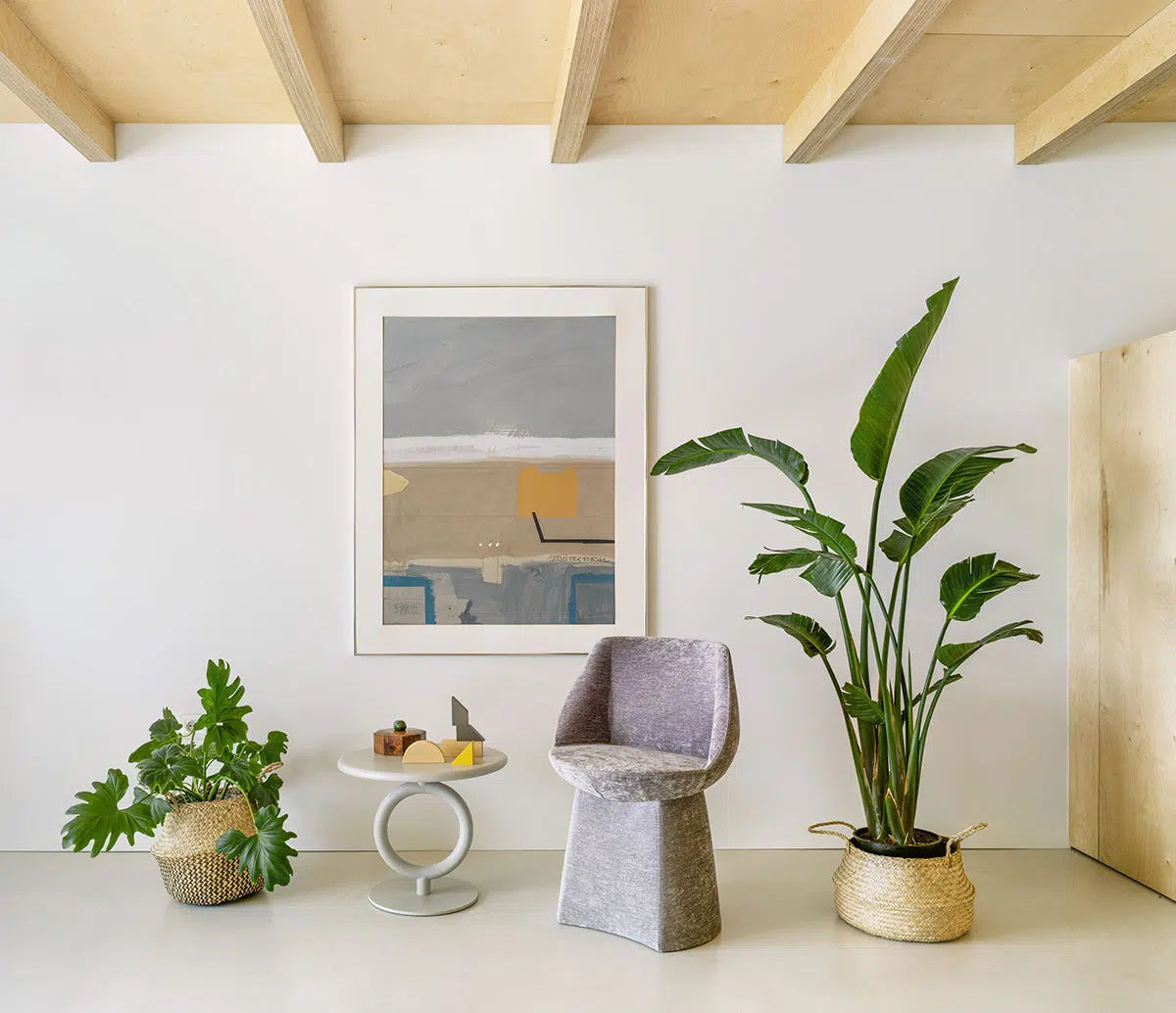 Magnum Chair — Upholstered Base
