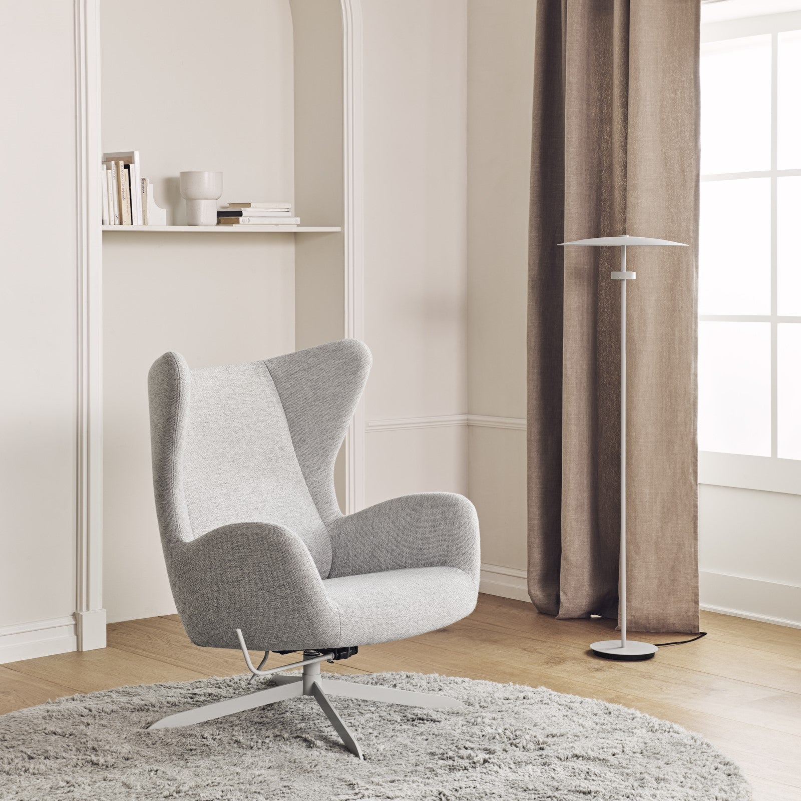 Solo Armchair