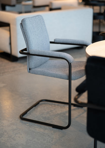 D14 Desk Chair — Fabric