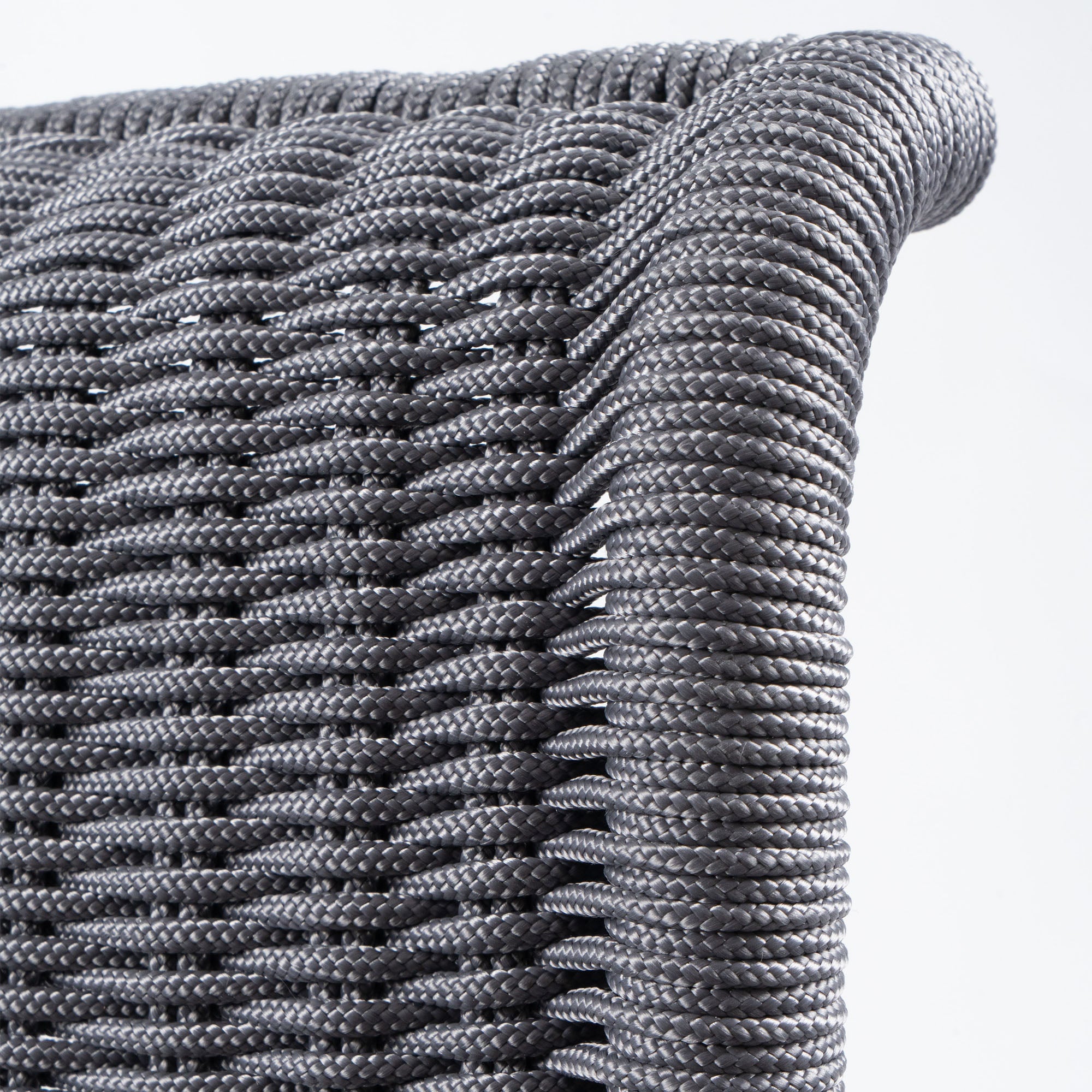 D21 Cantilever Chair — Wicker