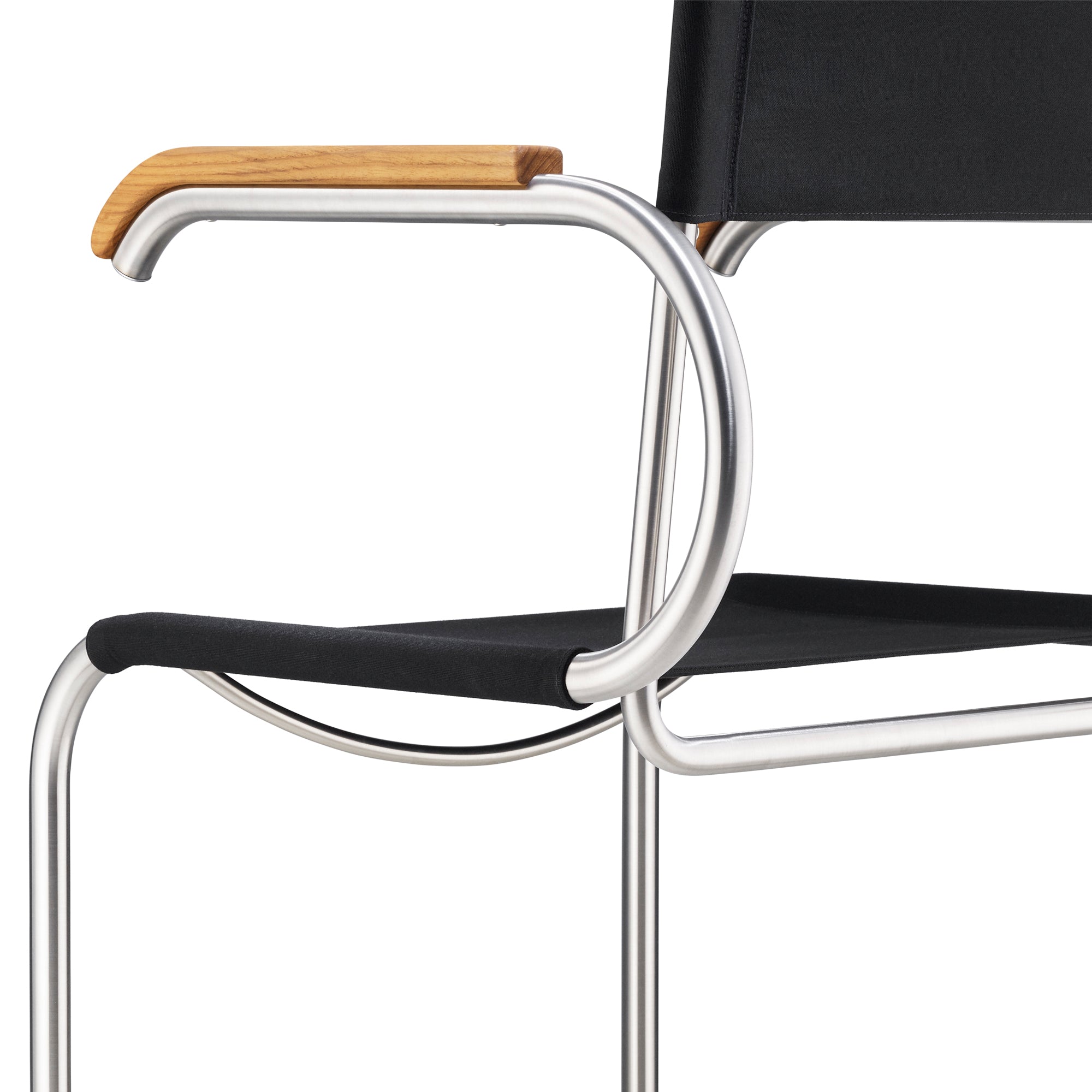 D40 Cantilever Chair