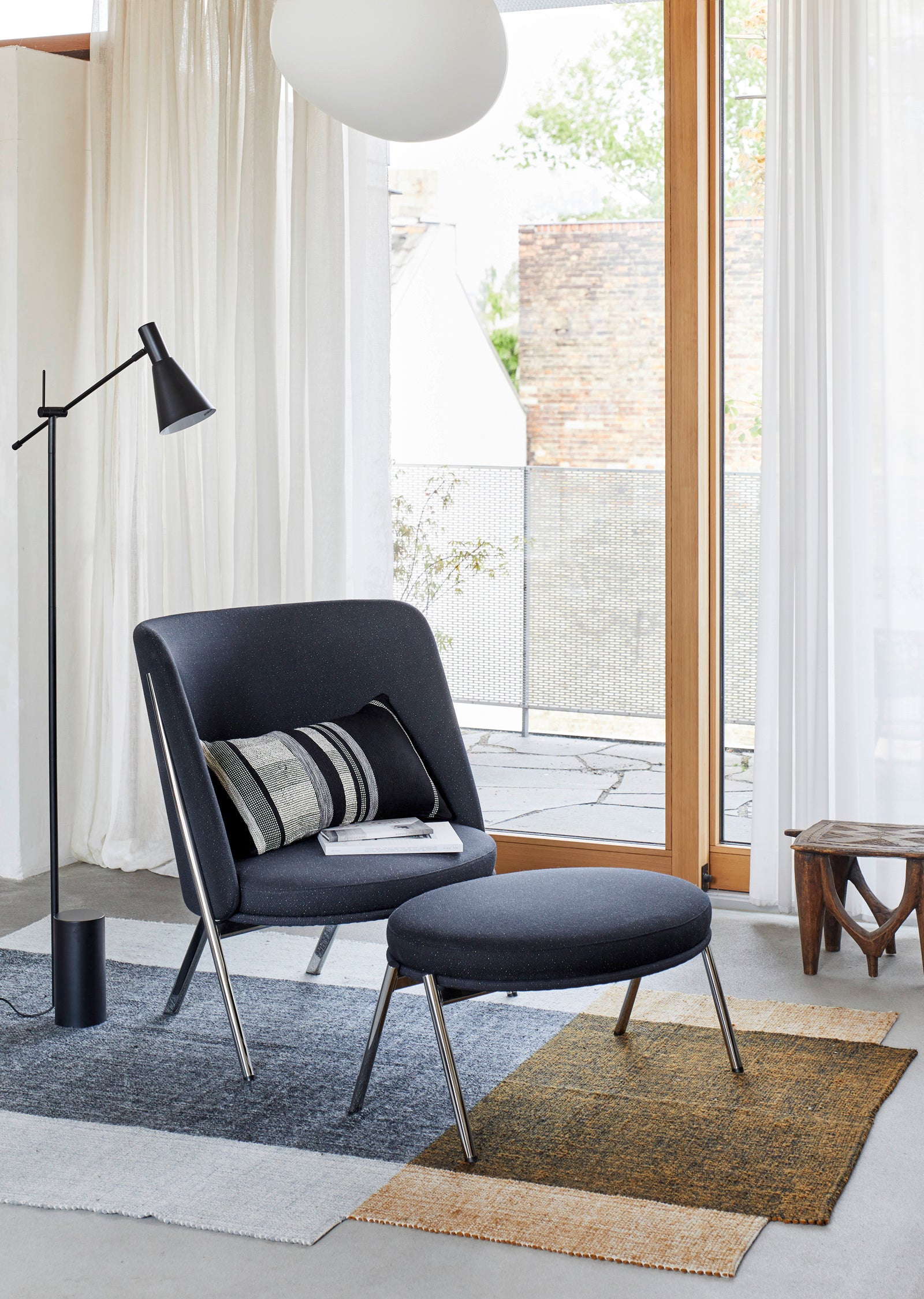 D70 Optimist Lounge Chair