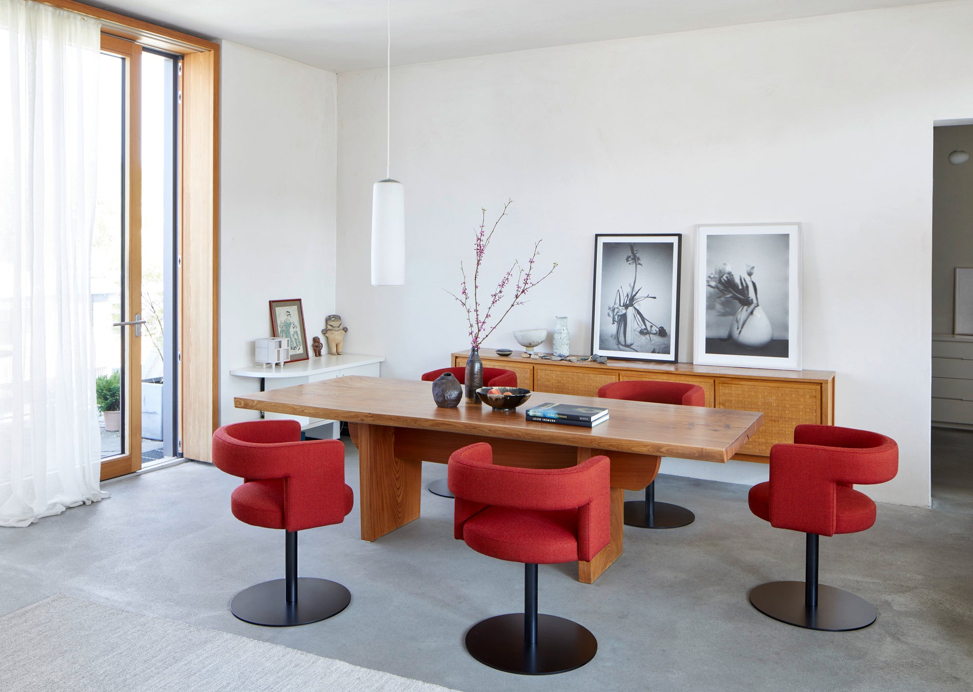 D8P-1 Armchair — Swivel Base