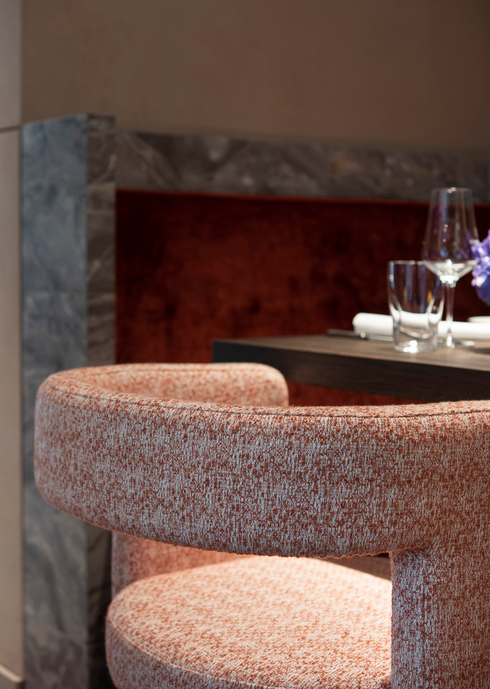 D8P Armchair — 4 Leg Base