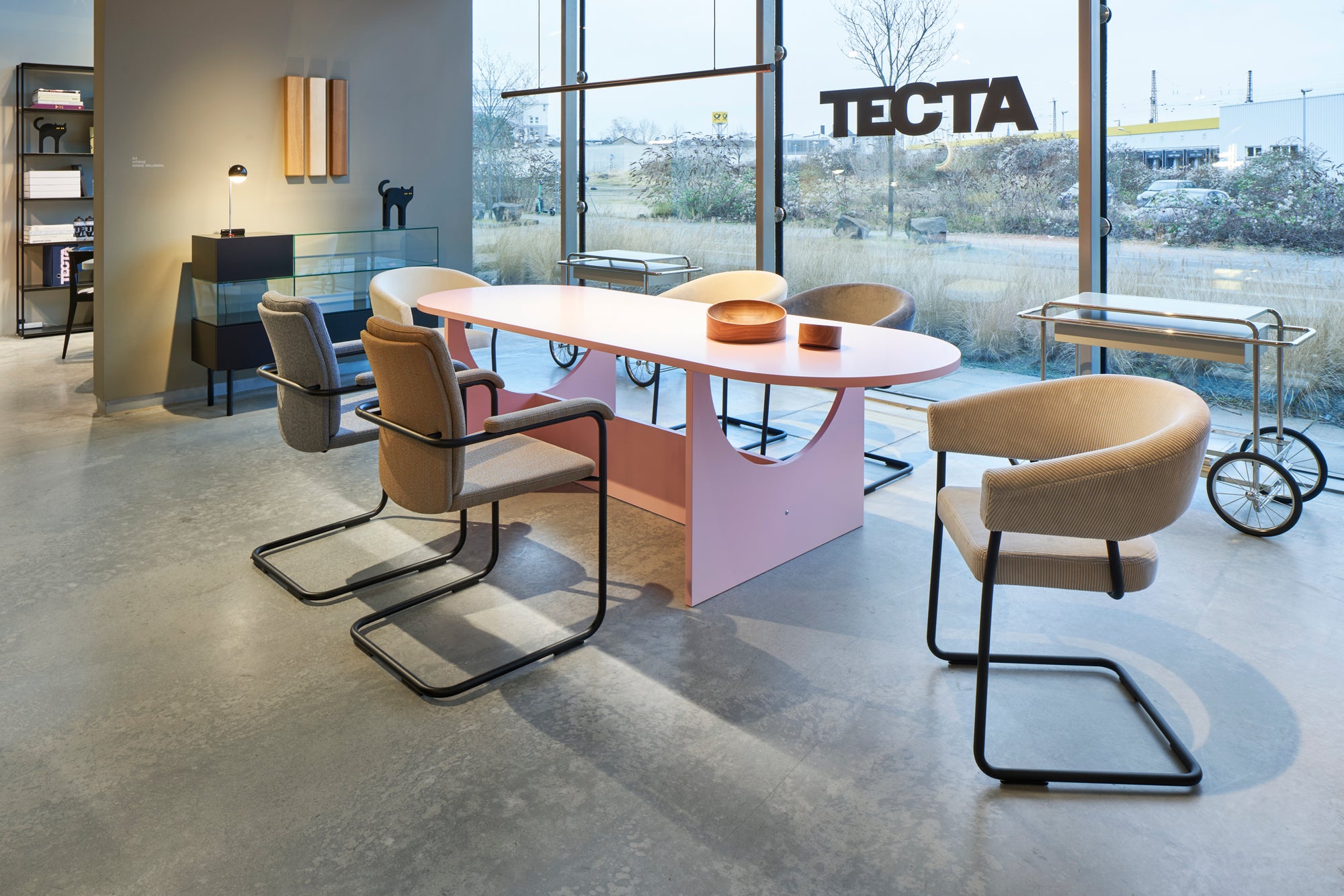 Lot Lite Table