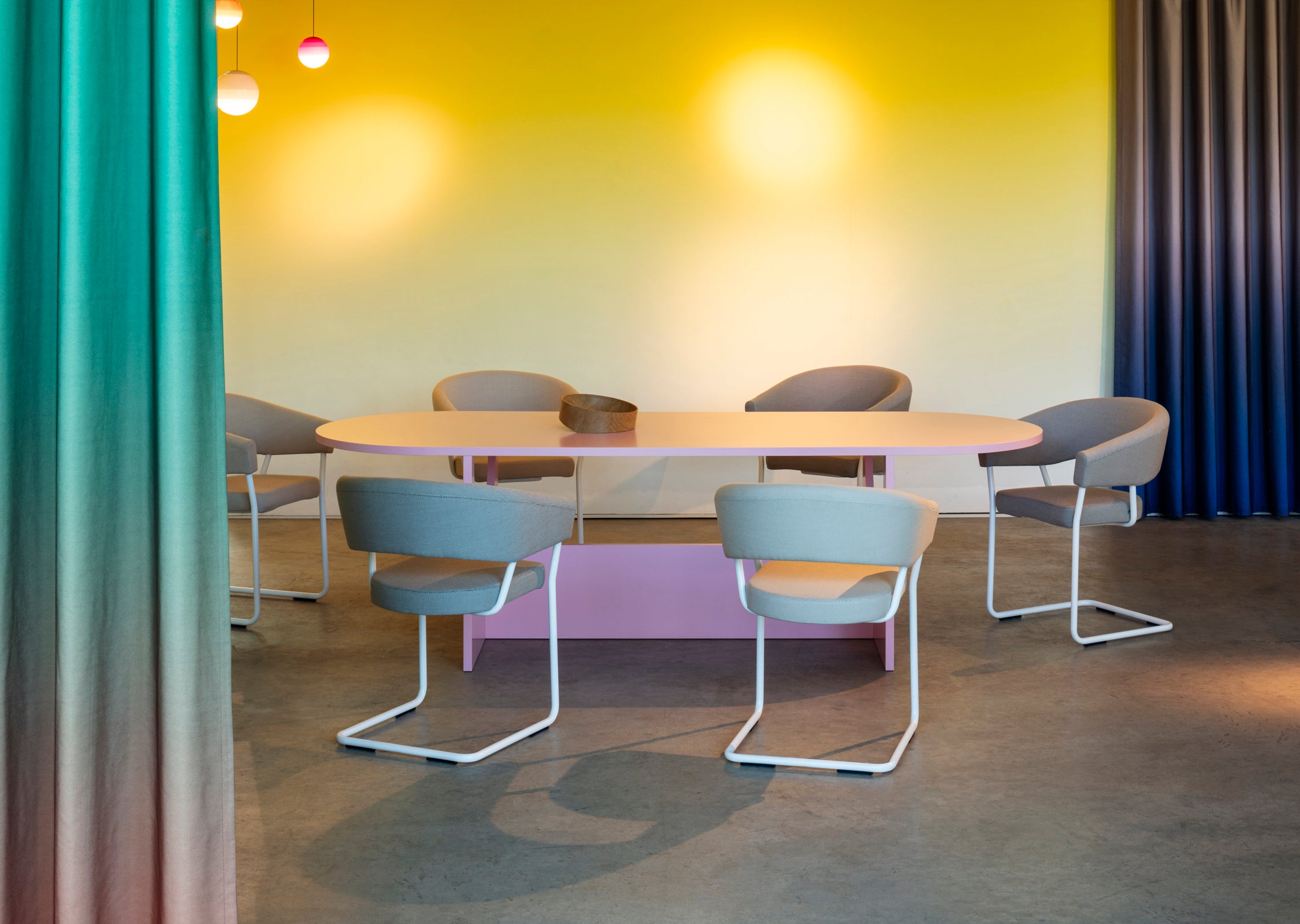 D9 Cantilever Chair — Fabric