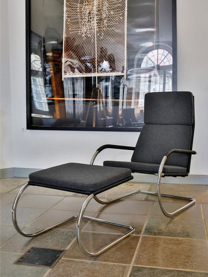D35-1 Cantilever Lounge Chair