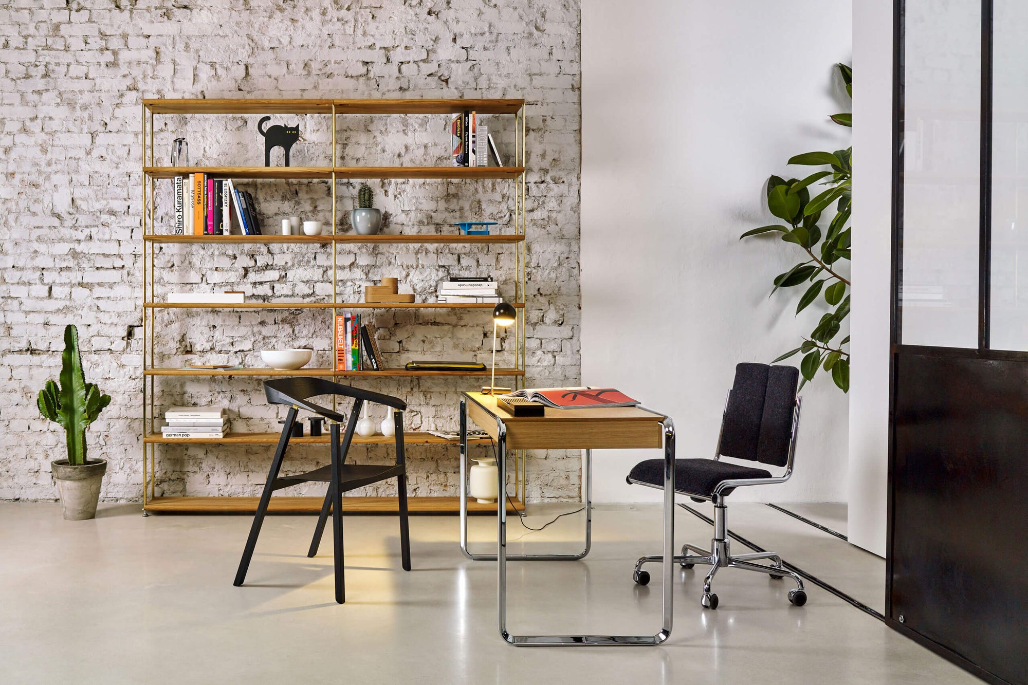 B12 Desk Chair