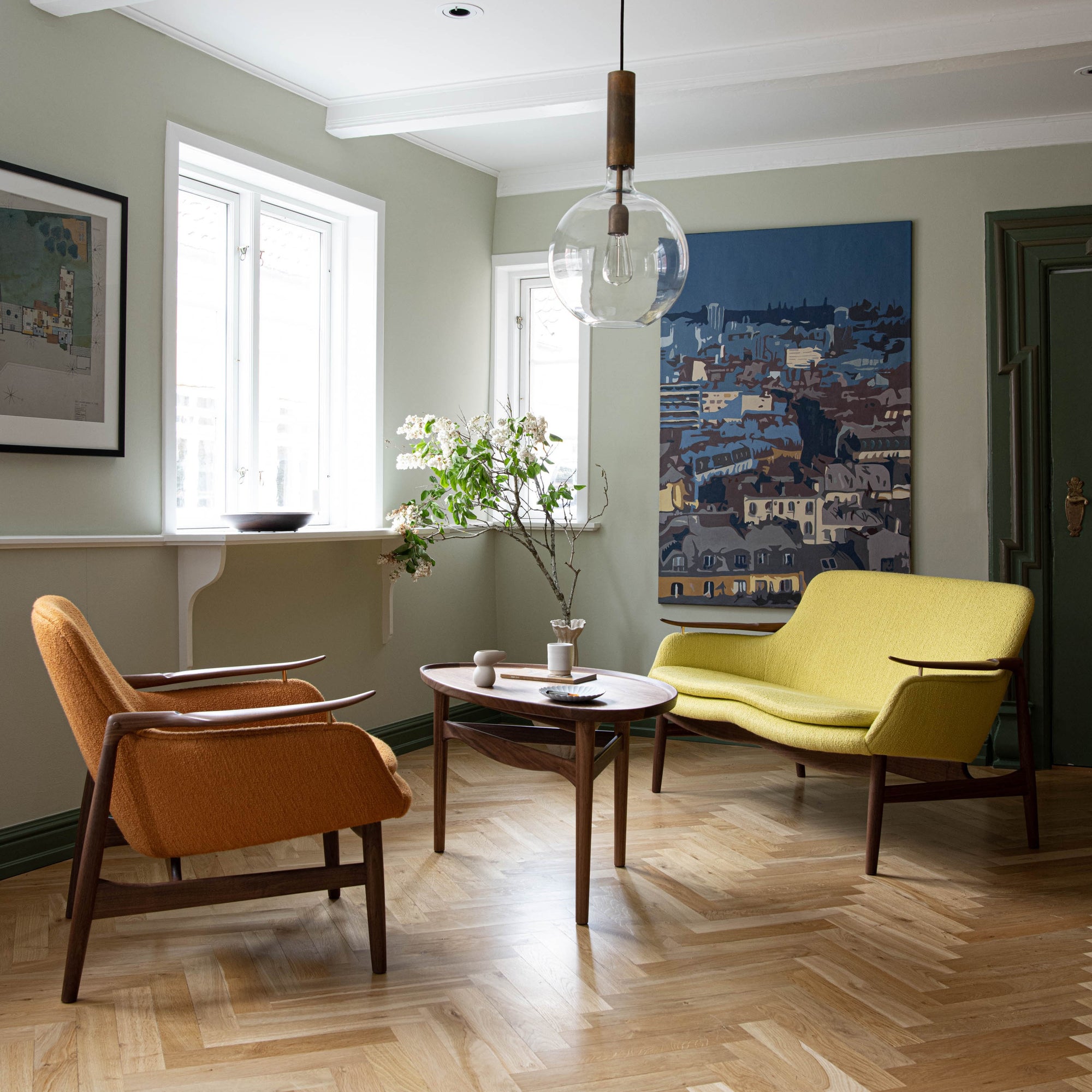 53 Chair with Cushion