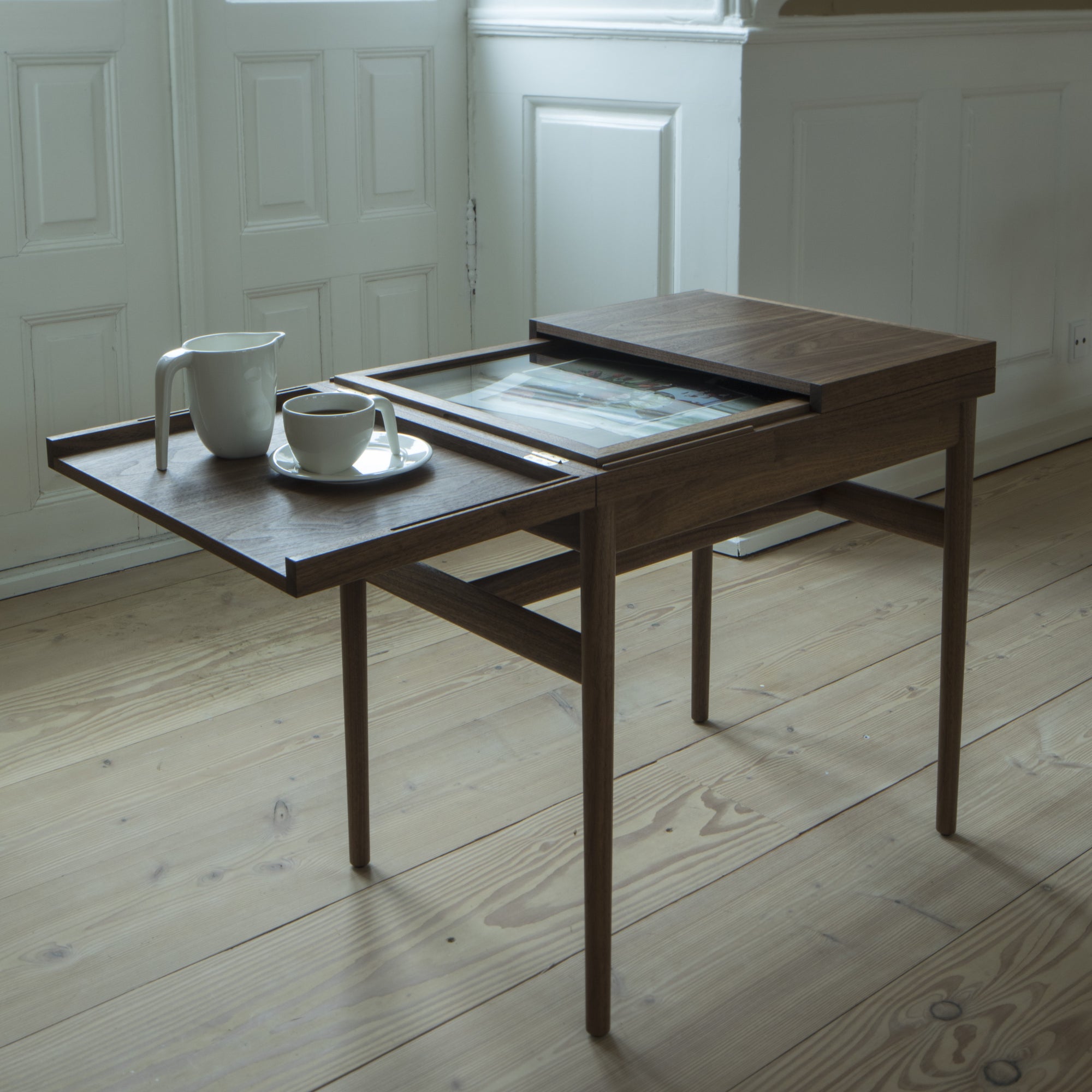 Art Collector's Table
