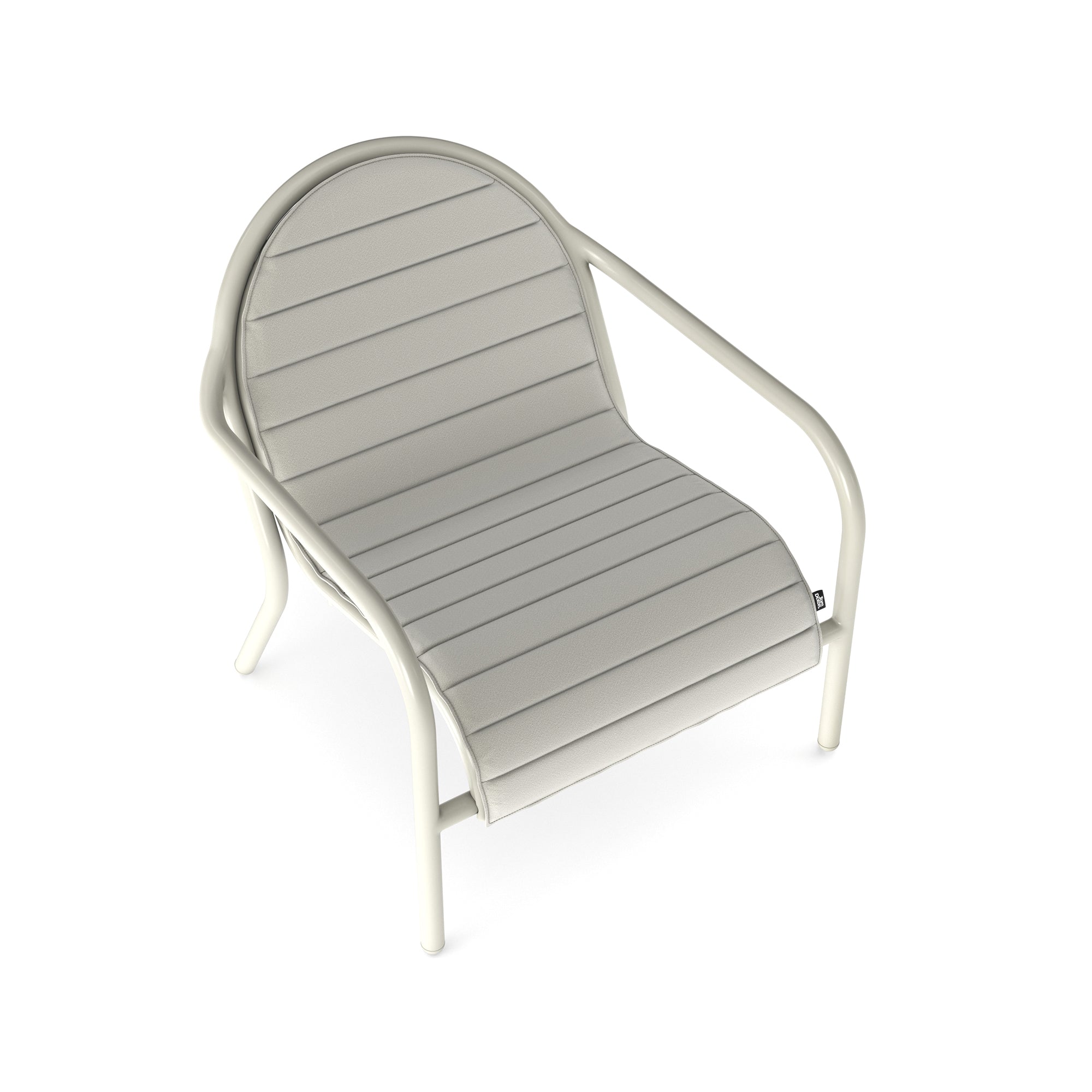 Groove Lounge Chair — Outdoor
