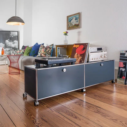 USM Haller Low Media Console — B218