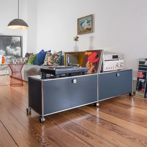 USM Haller Low Media Console — B218