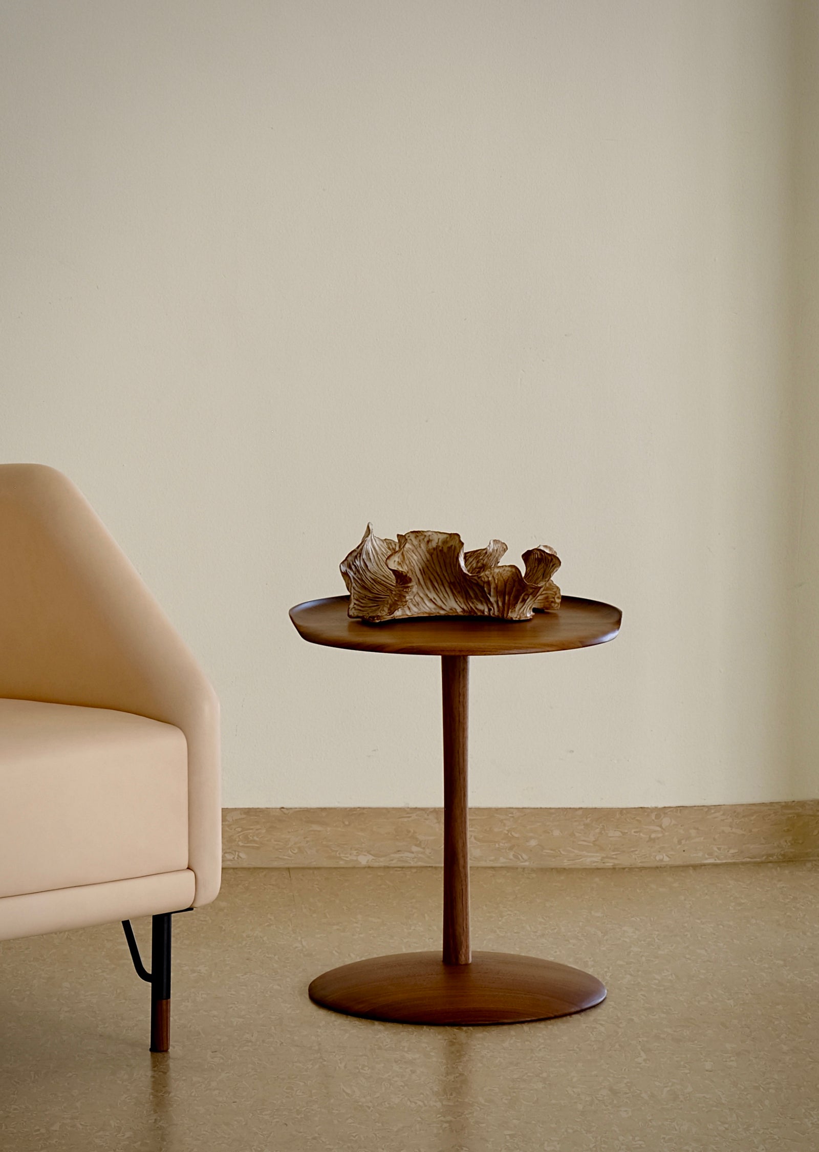 Aakande Side Table