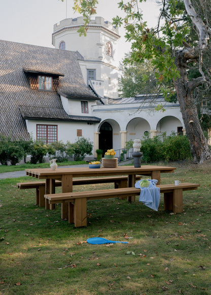 013 Osa Outdoor Bench