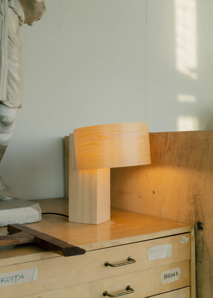 018 Hoop Table Lamp