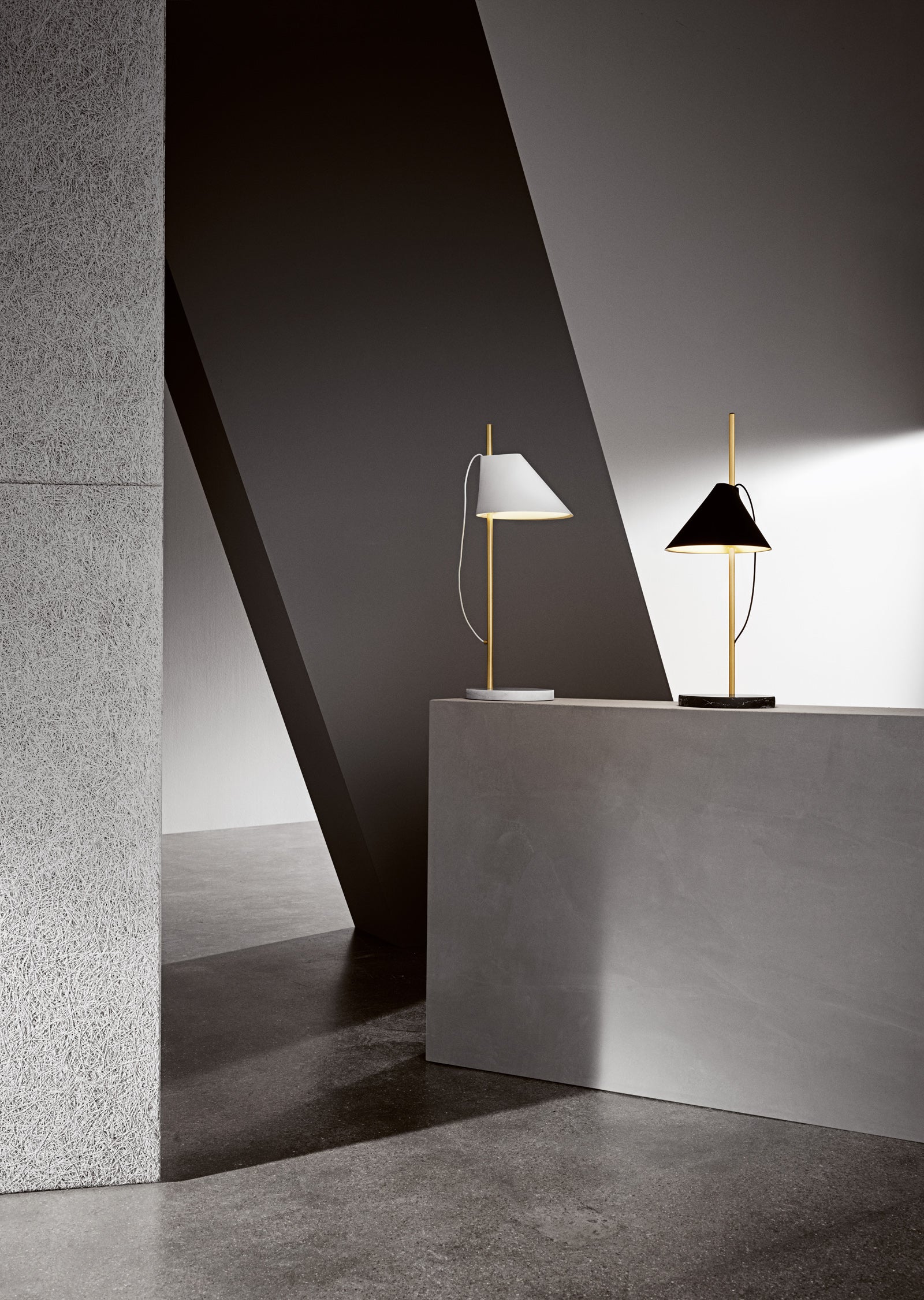Yuh Table Lamp