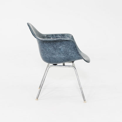 MAX Armchair