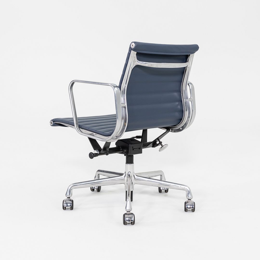 Aluminum Group Management Desk Chair, Model EA335