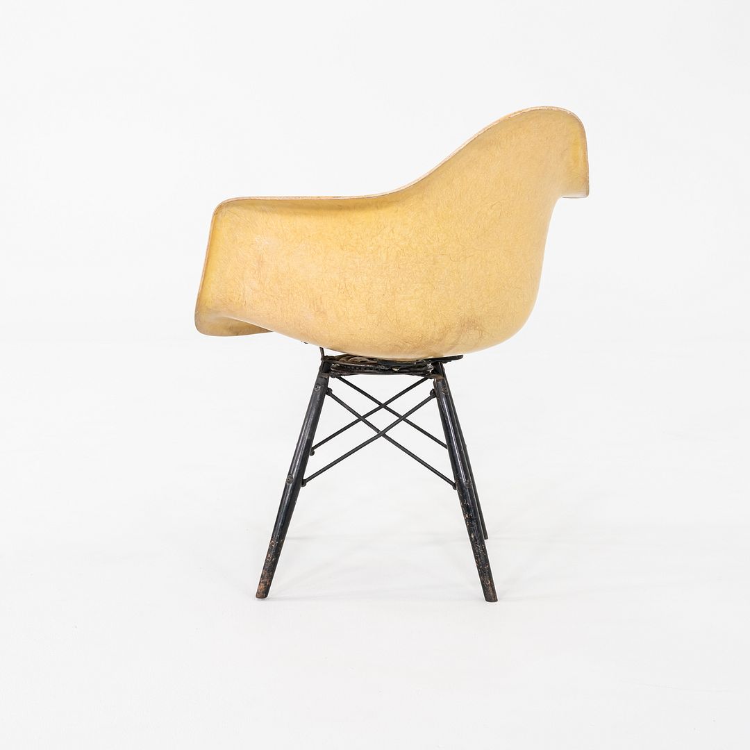 PAW Chair