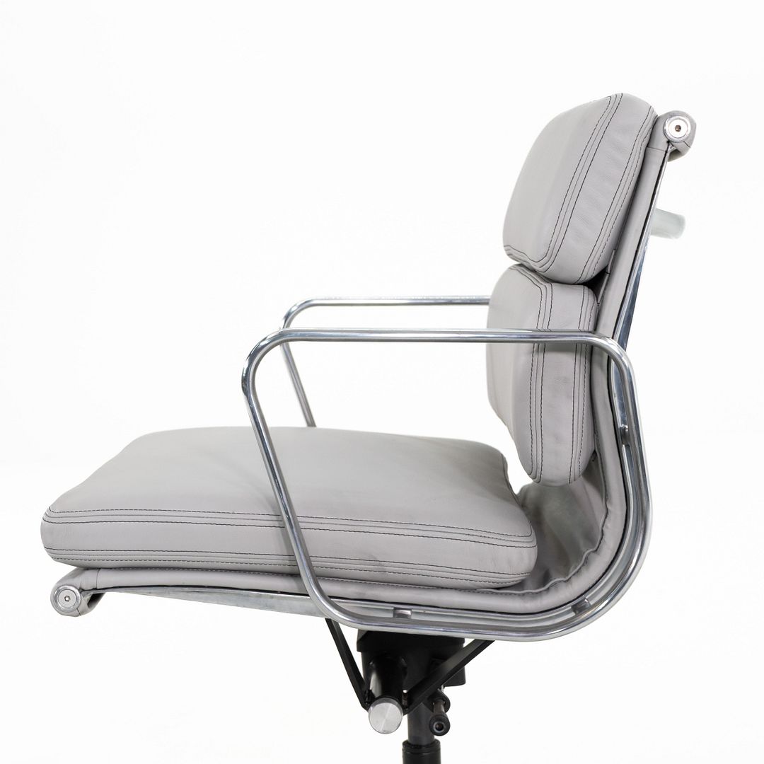 Eames Soft Pad Management Desk Chair, EA435