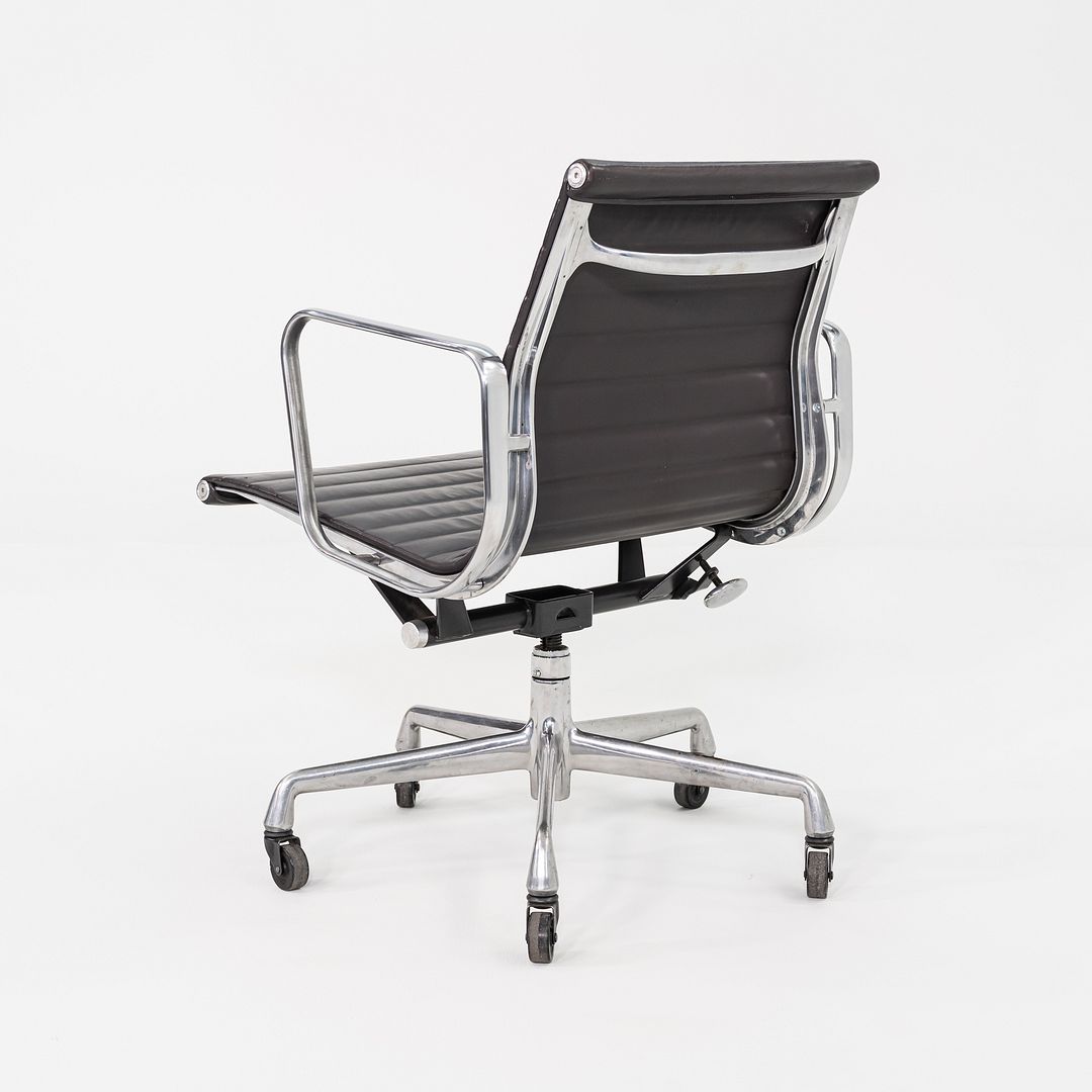 Aluminum Group Management Desk Chair, Model EA335
