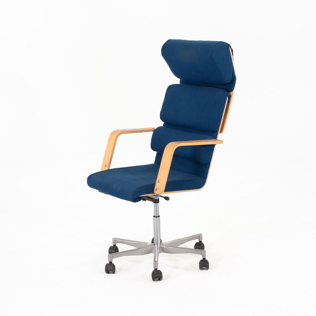 Plaano Executive Desk Chair, Model 435F