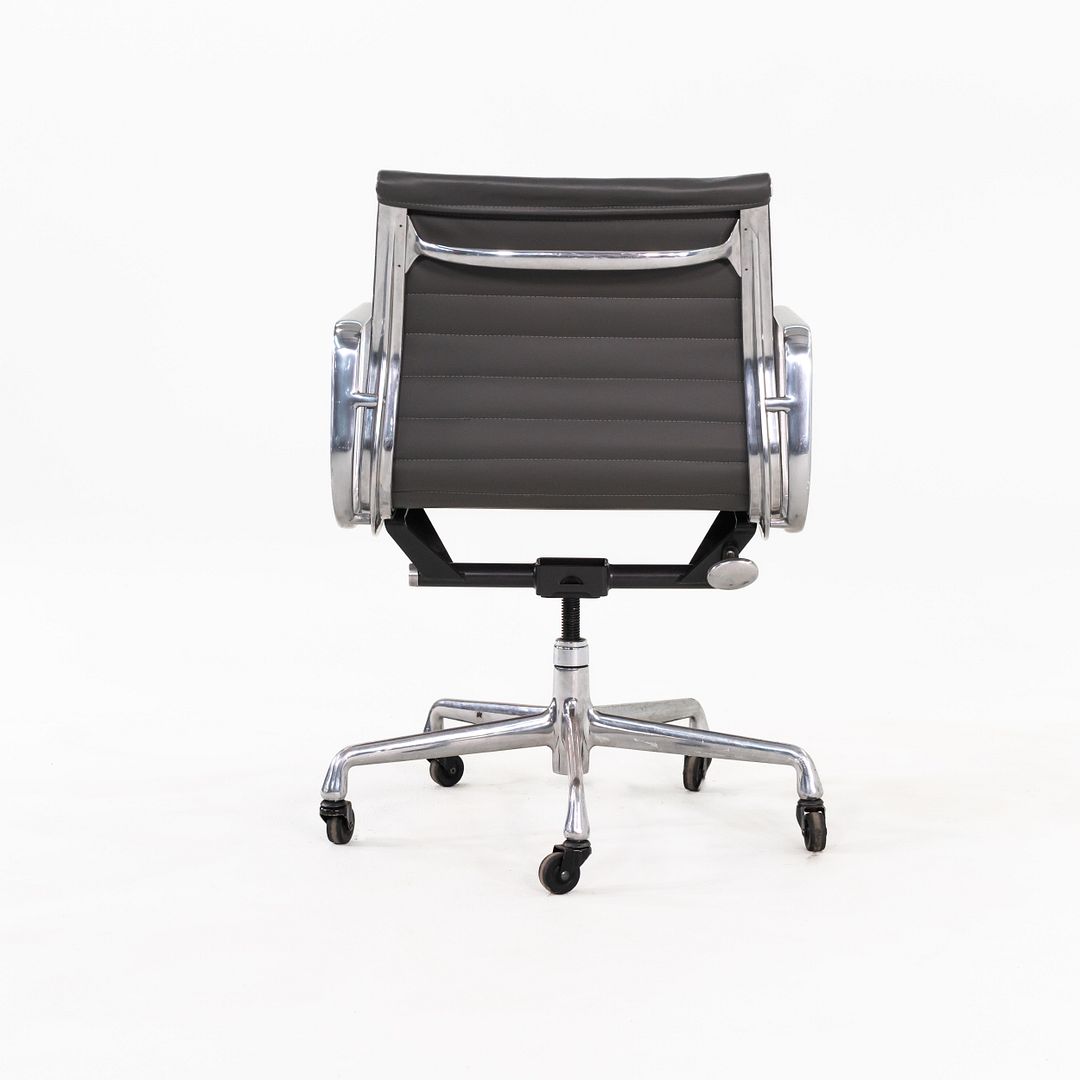 Aluminum Group Management Desk Chair, Model EA335