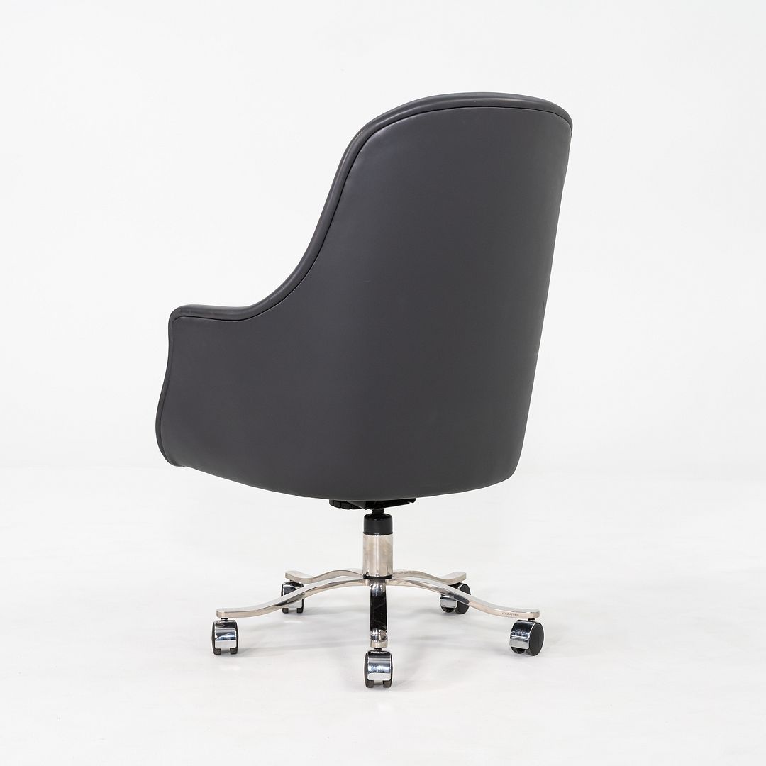 Alpha Bucket Executive Desk Chair