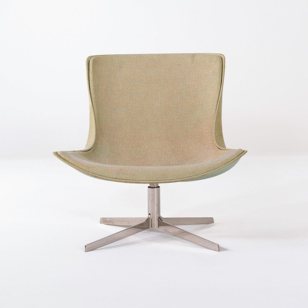 Vika Lounge Chair