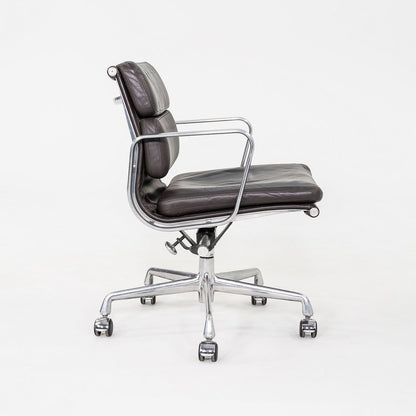 Soft Pad Management Chair, EA435