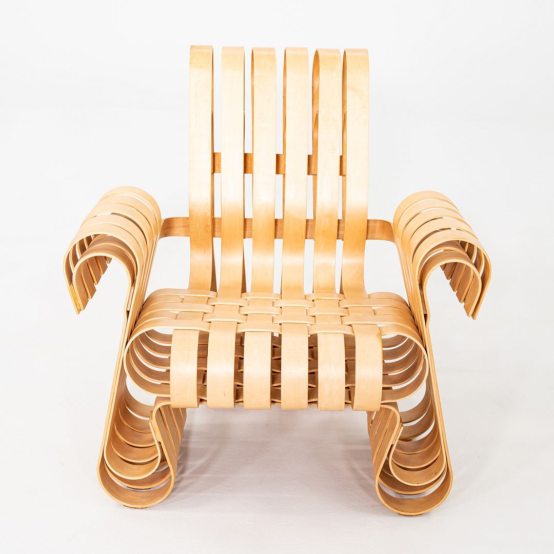 Power Play Lounge Chair