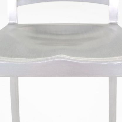 1006 Navy Bar Stool