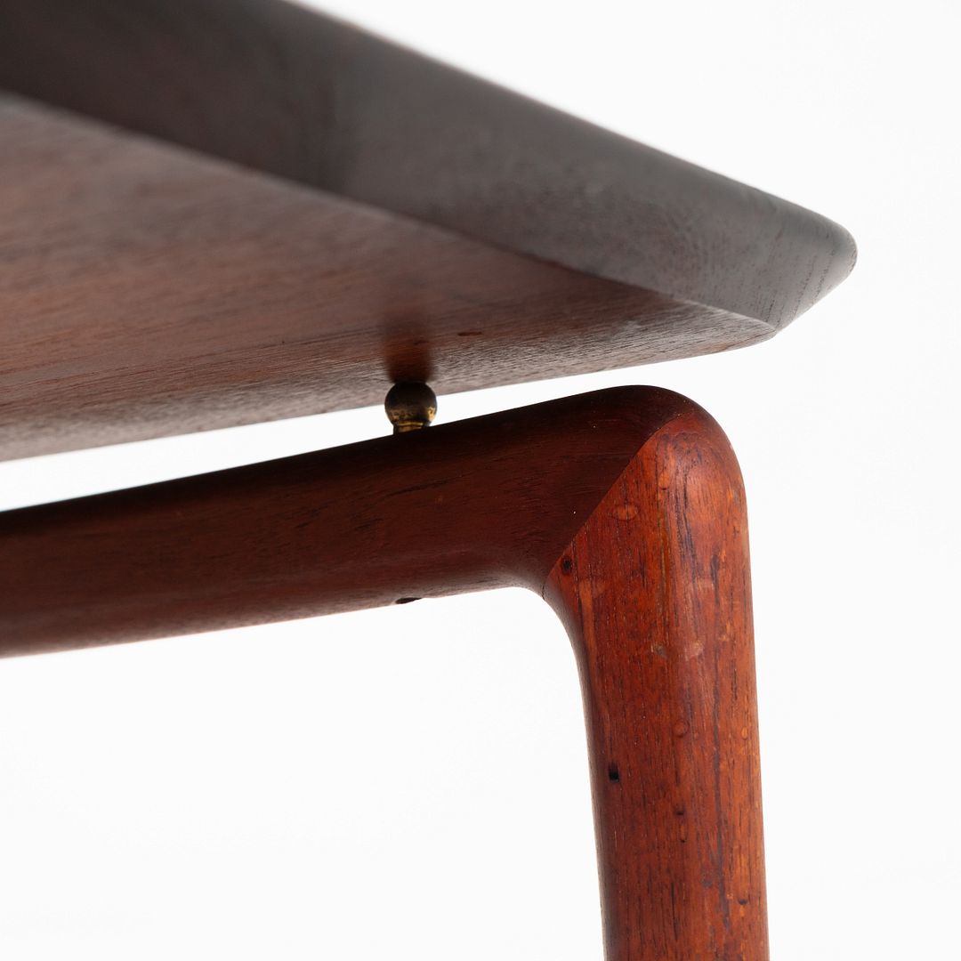 Floating Top Side Table, Model 501