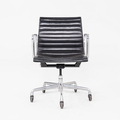 Aluminum Group Management Desk Chair, Model EA335