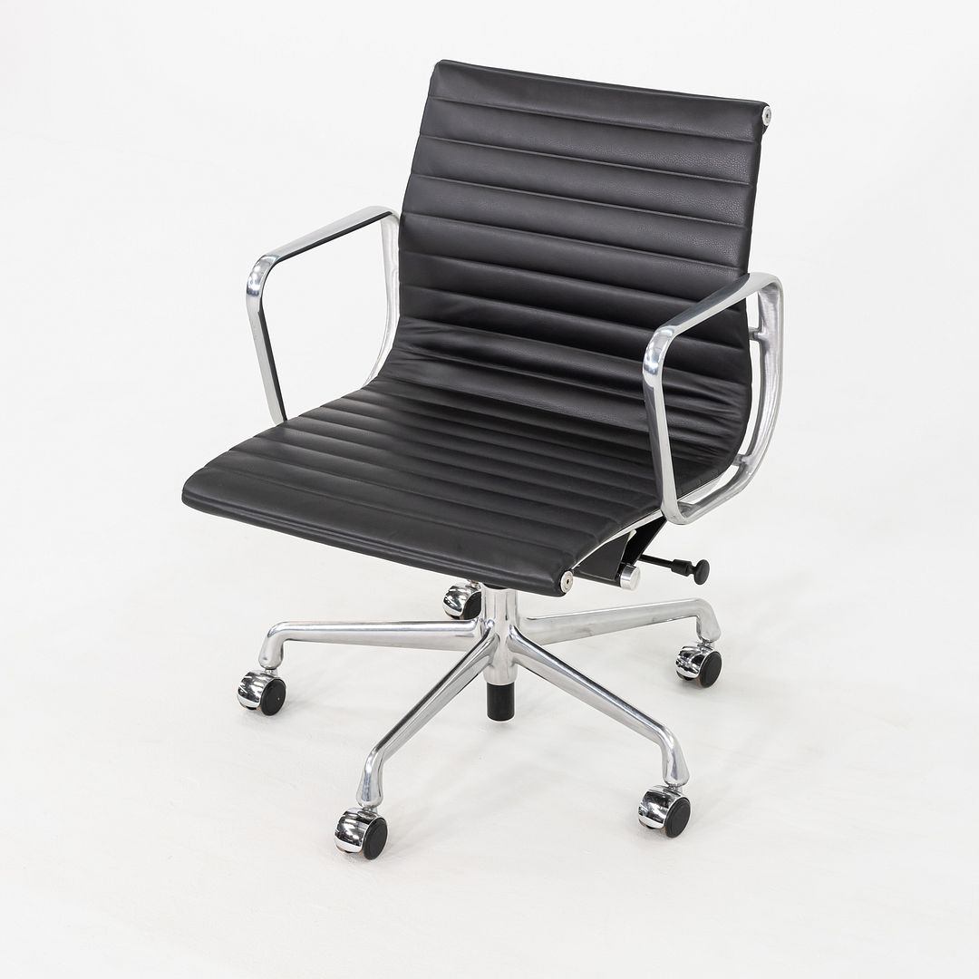 Aluminum Group Management Chair, Model EA335