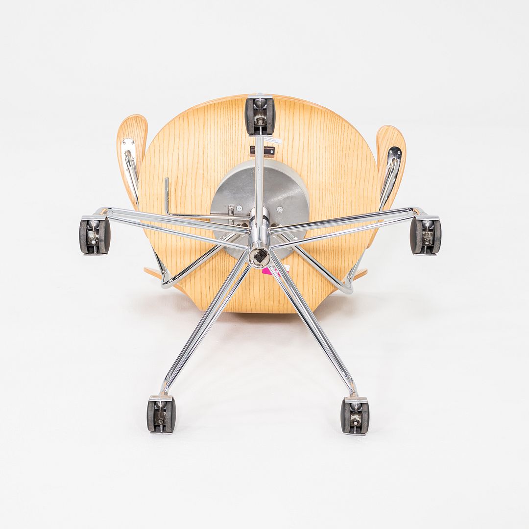 Series 7 Desk Chair, Model 3217