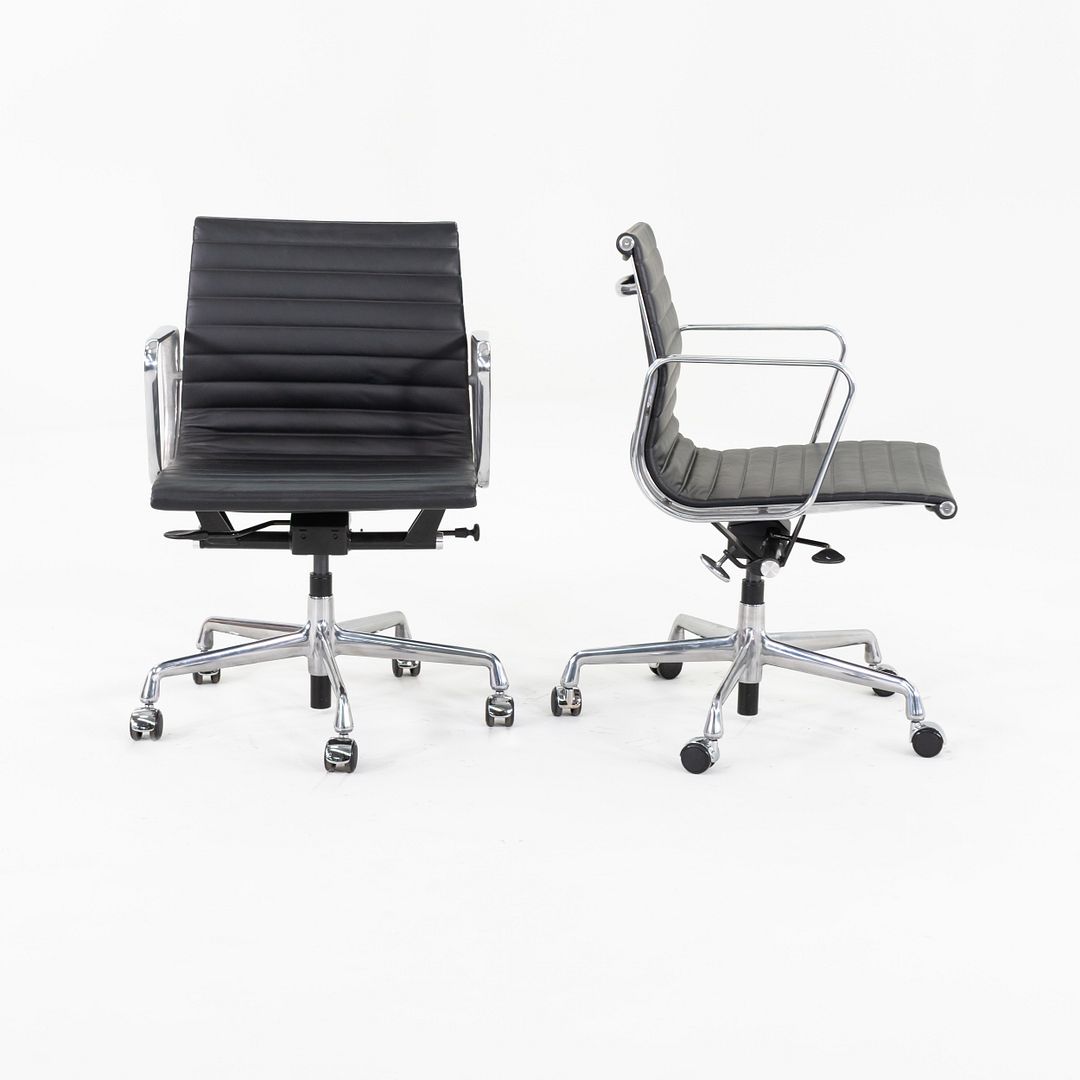 Aluminum Group Management Desk Chair, EA335