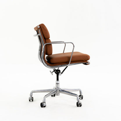 Soft Pad Management Desk Chair, Model EA435
