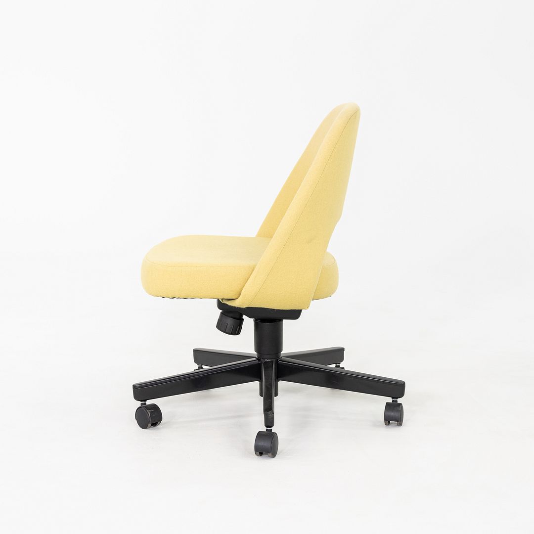 Saarinen Executive Armless Desk Chair
