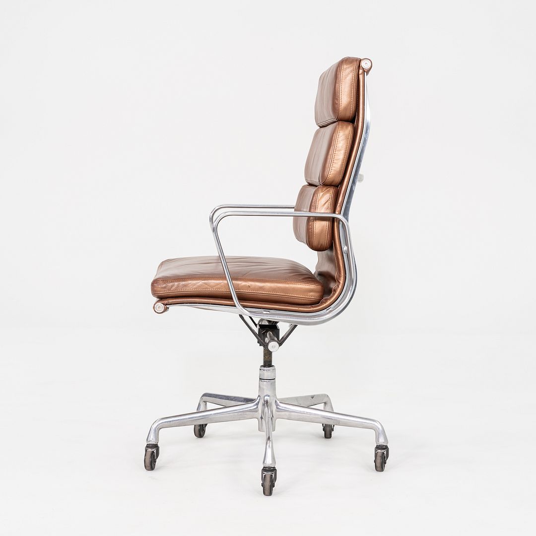 Soft Pad Executive Desk Chair, Model EA437