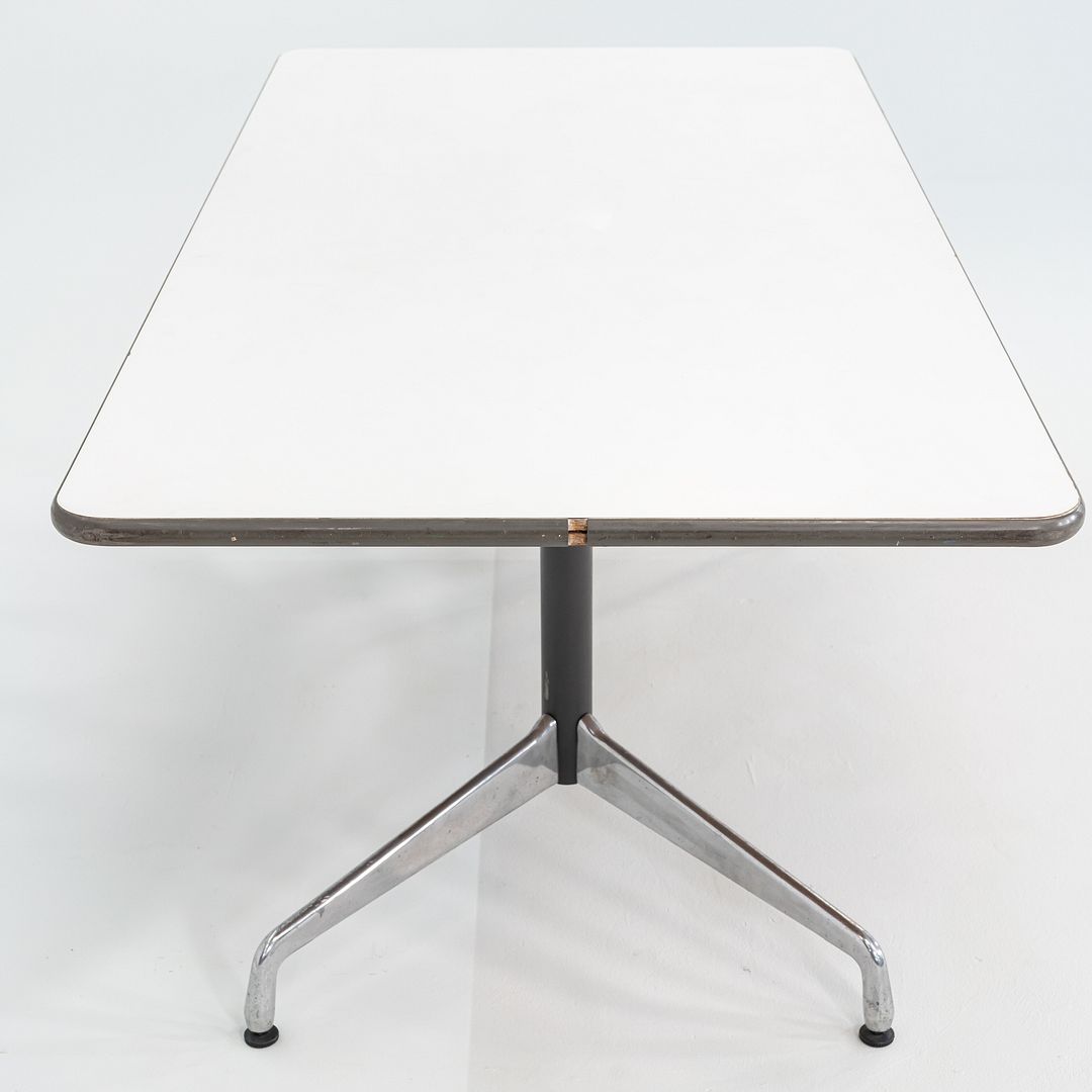 Segmented Conference Table, Model ET143