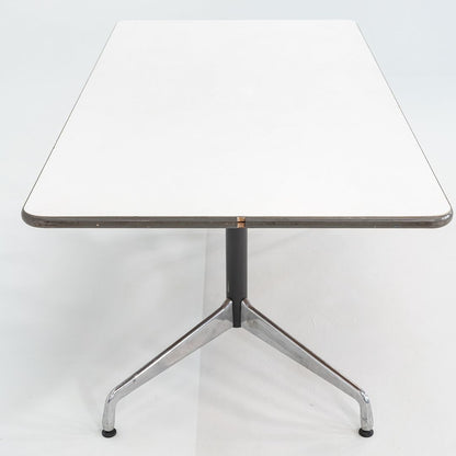 Segmented Conference Table, Model ET143