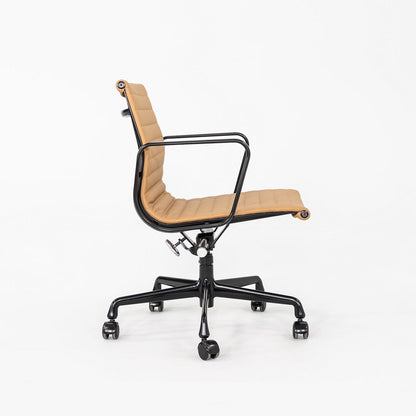 Eames Aluminum Group Management Desk Chair, Model EA335