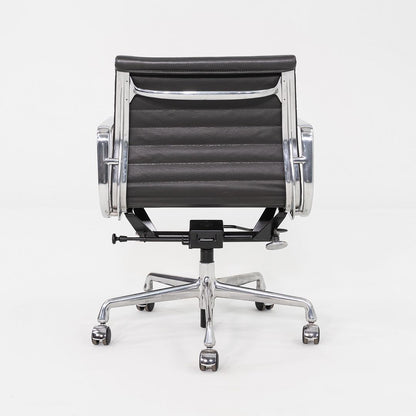 Aluminum Group Management Desk Chair, Model EA335
