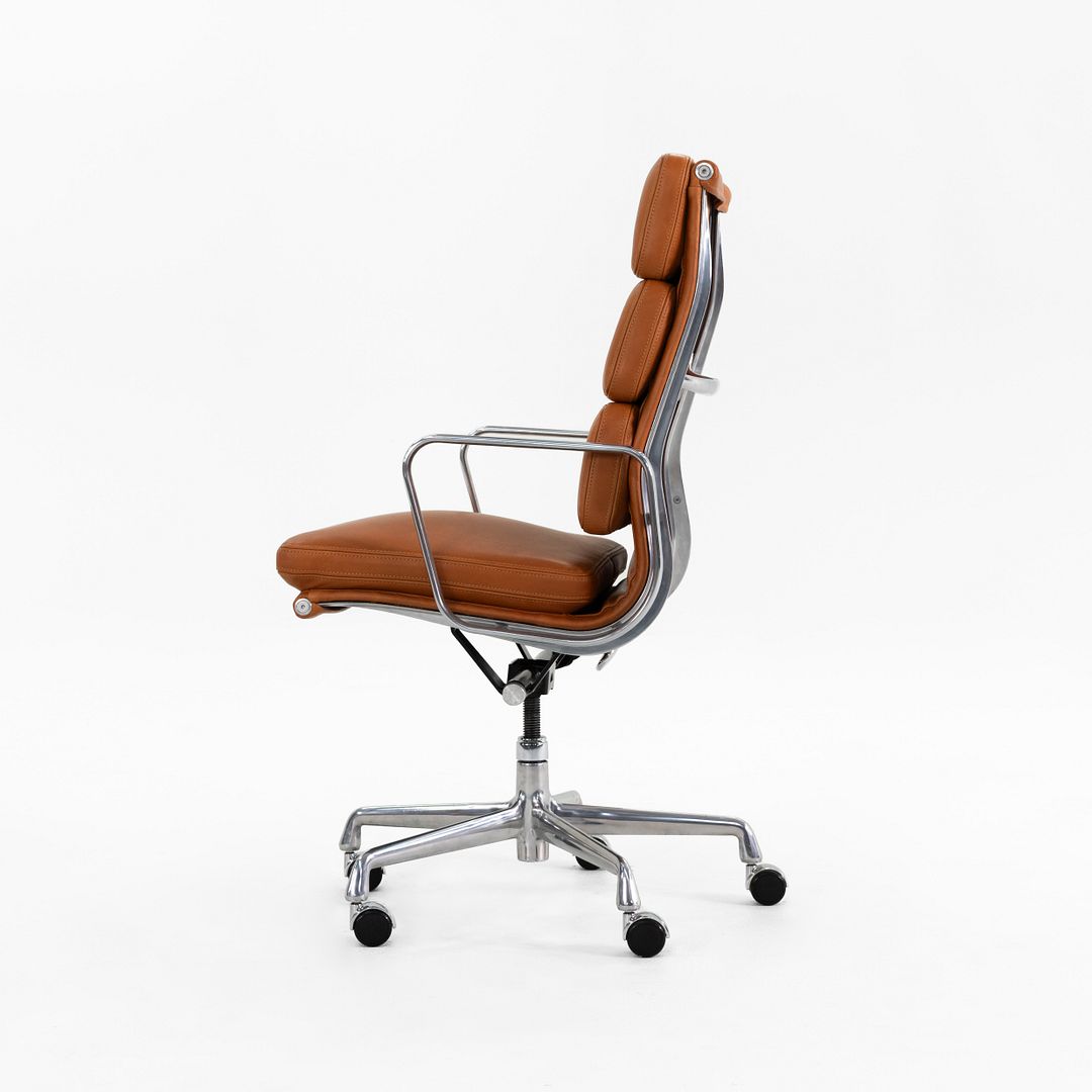Soft Pad Executive Desk Chair, Model EA437