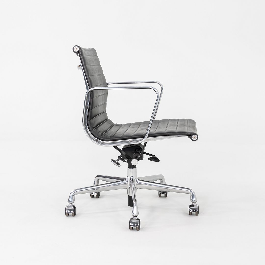 Aluminum Group Management Desk Chair, Model EA335