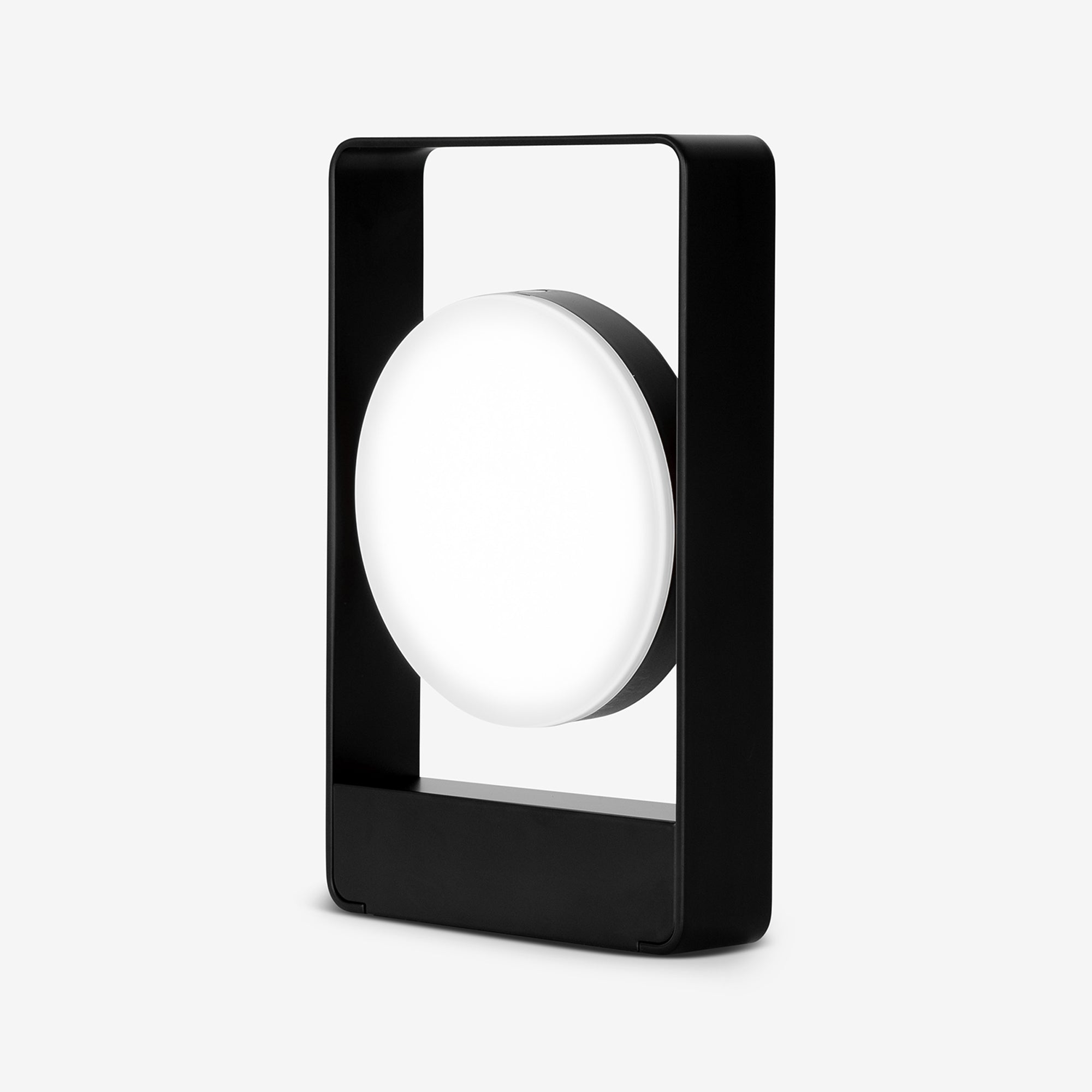 Mouro Portable Lamp